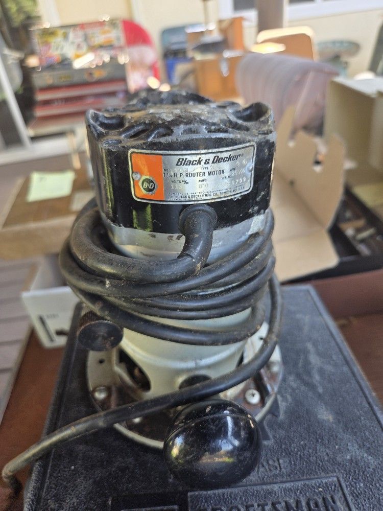used black and decker router