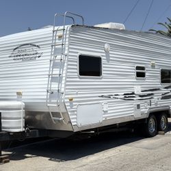 2006 Attitude By Eclipse Toy Hauler 23FT