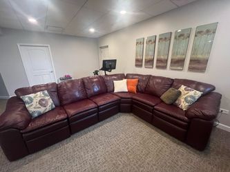 Comfortable 6 piece sectional