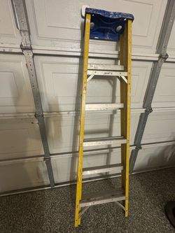 Werner 6 ft Fiberglass Step Ladder