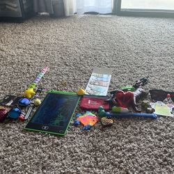 Kids Toy & Fidget Bundle – Fun Small Toys & Doodle Board