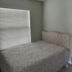 Full Size Bed With Mattress/ Ivory White 