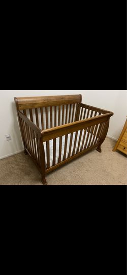 Baby crib