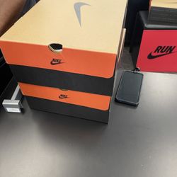 Authentic Jordan Retro 12 Taxi Size 13 