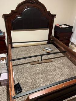 Queen set bed