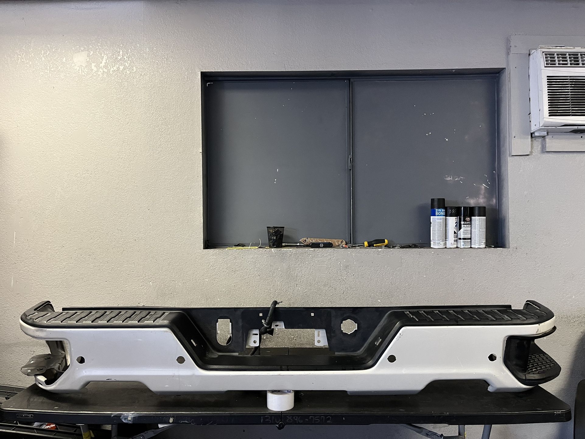 2019-2020-2021-2022-2023-2024 CHEVROLET SILVERADO 1500/GMC SIERRA 1500 REAR BUMPER DUAL EXHAUST OEM