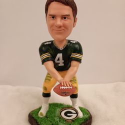 Brett Farve Football Bobblehead 