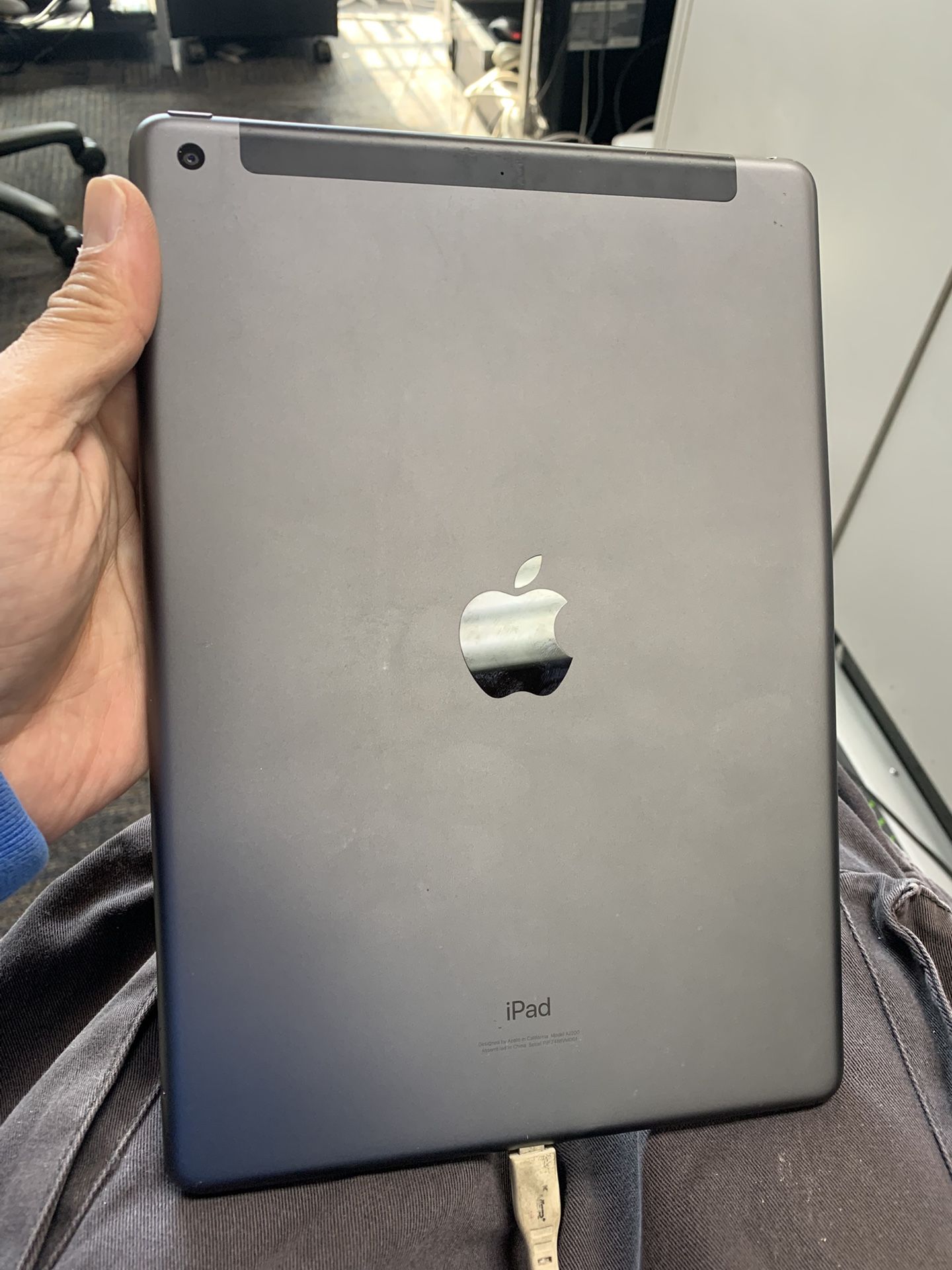 iPad 7th Gen Cellular