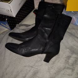 Women's Leather Boots Size 10