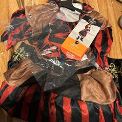 New Pirate costume 