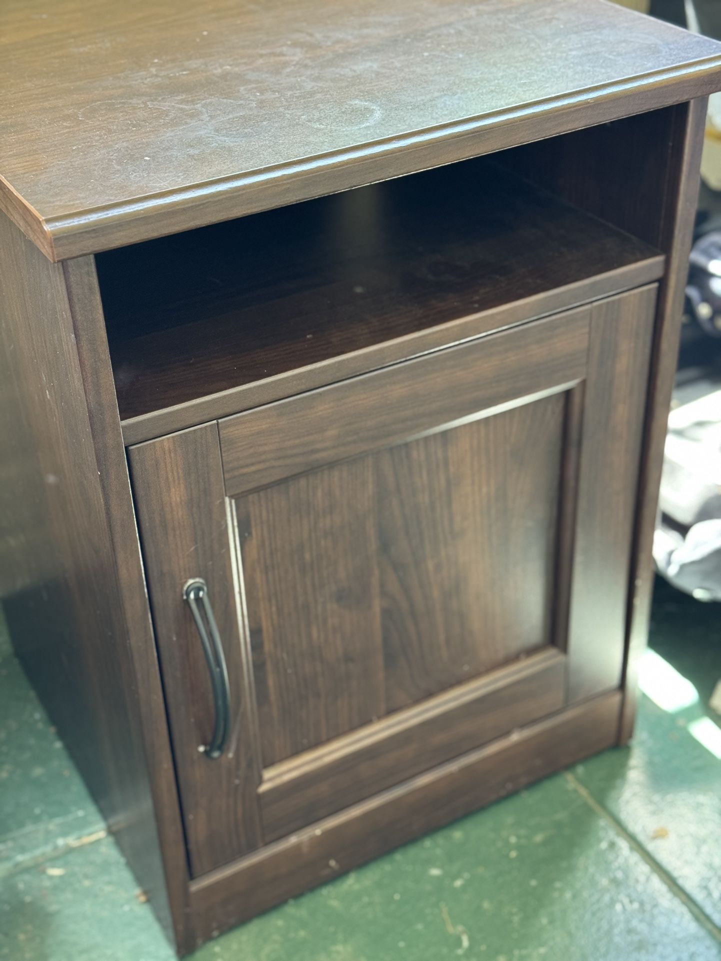 Dark Brown Side Table / Cabinet – Great Condition