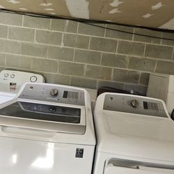 GE washer And Dryer Set