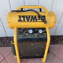 Dewalt Compressor 