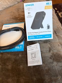15W Ultra-Fast Magnetic Charging with Smart Display Anker MagGo Power Bank (10K)