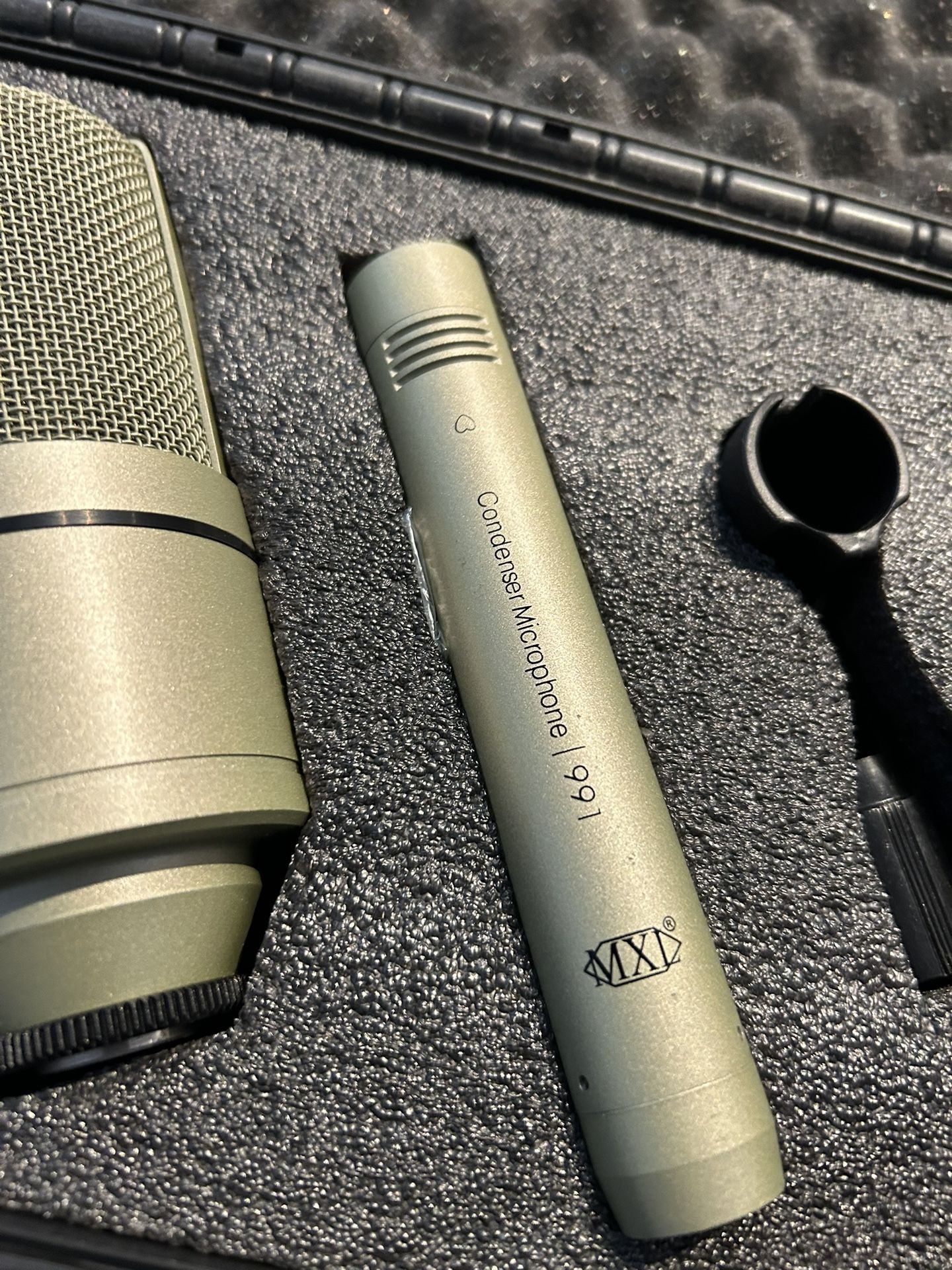 MXL 990 and 991 MICROPHONES 100 OBO