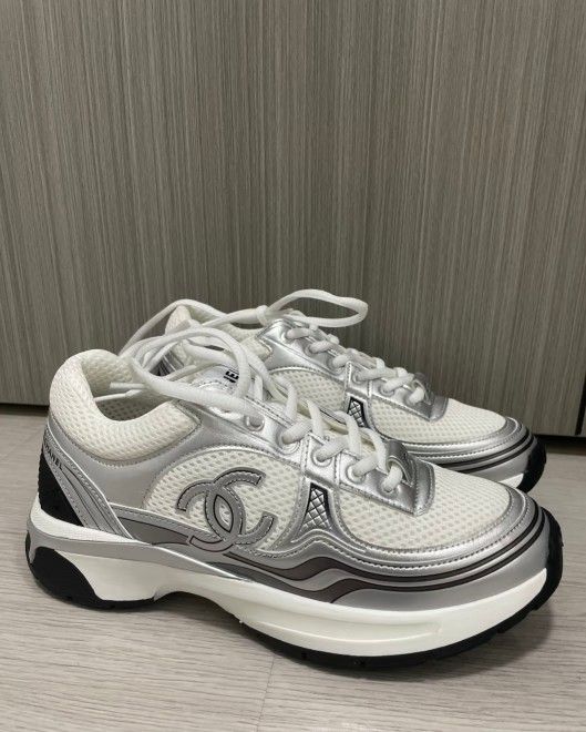 chan*el casual flats