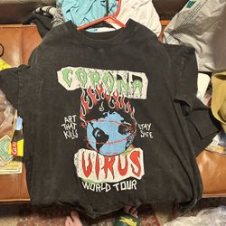 Gallery dept. Black tee Shirt size large