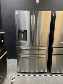 Samsung 4 door refrigerator