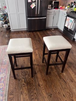 Pottery Barn Barstools