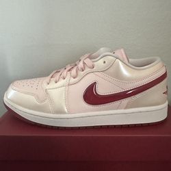 JORDAN 1 SE LOW 2025 VALENTINES DAY WOMENS SIZE 10.5 MENS 9