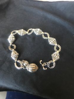 Bracelet $5