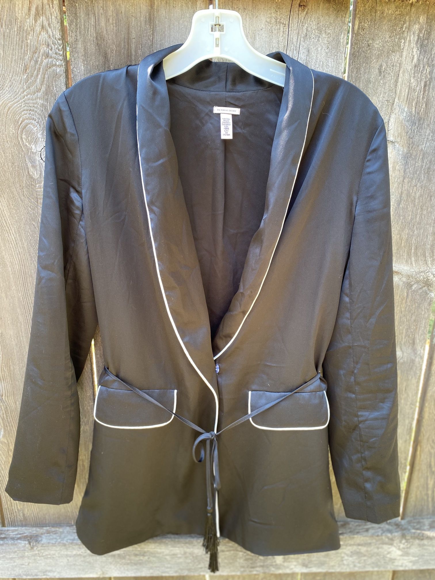 NWOT Victoria’s Secret Black Satin Tie Waist Robe Kimono Jacket Women’s Size S