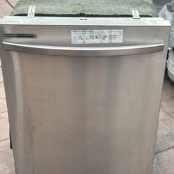 Samsung Dishwasher In very Good Condition 