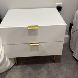 White nightstands (x2)