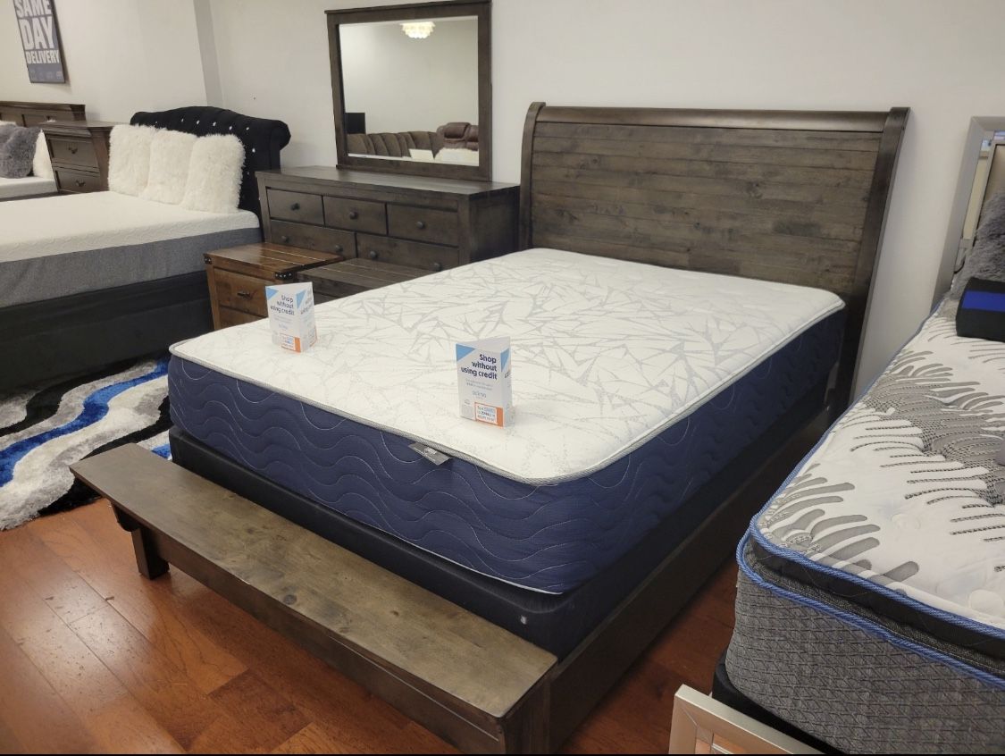 Going Out Of Business Sale. Peter Solid Wood Bedroom set $999. Easy finance option. Same-day delivery.