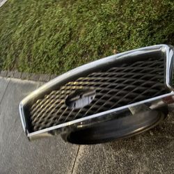 2021 Q50 Grill