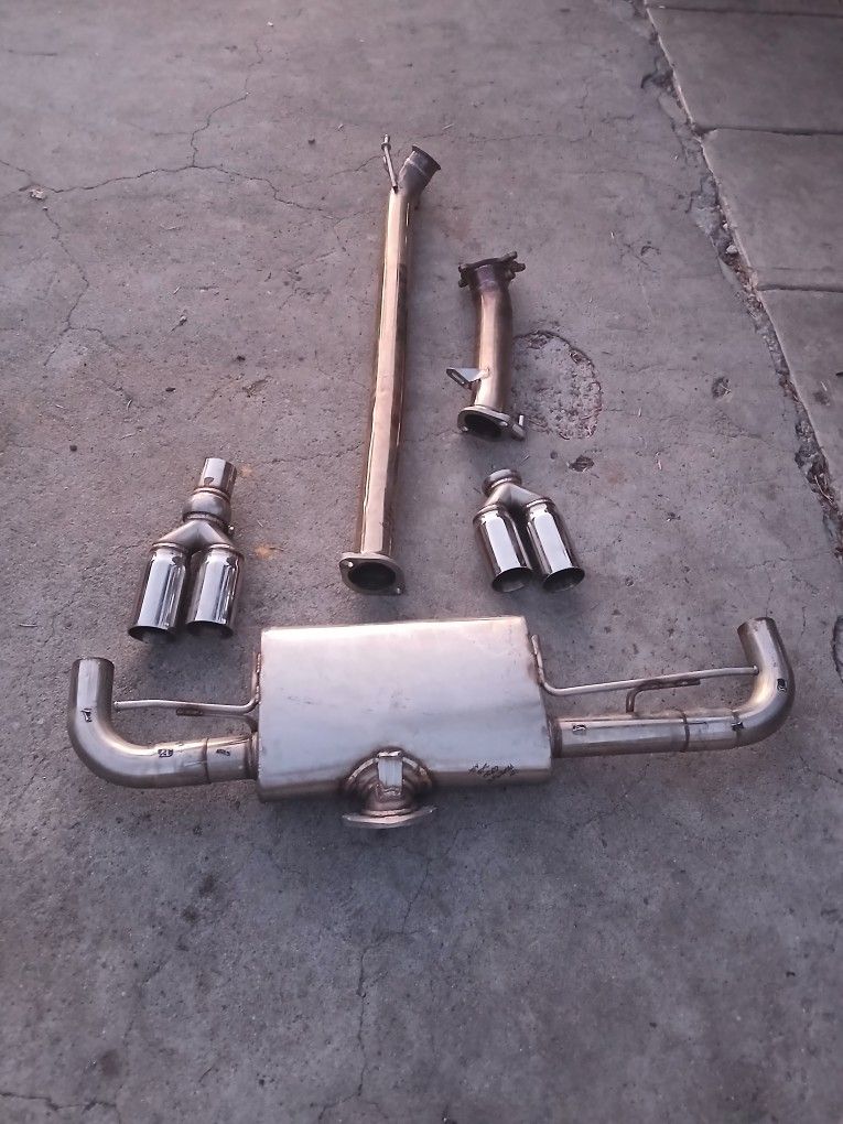 NISMO PROTO TYPE QX30 CAT BACK EXHAUST!! STAIN LESS STEEL!! SLIGHTLY TESTED!! 475$