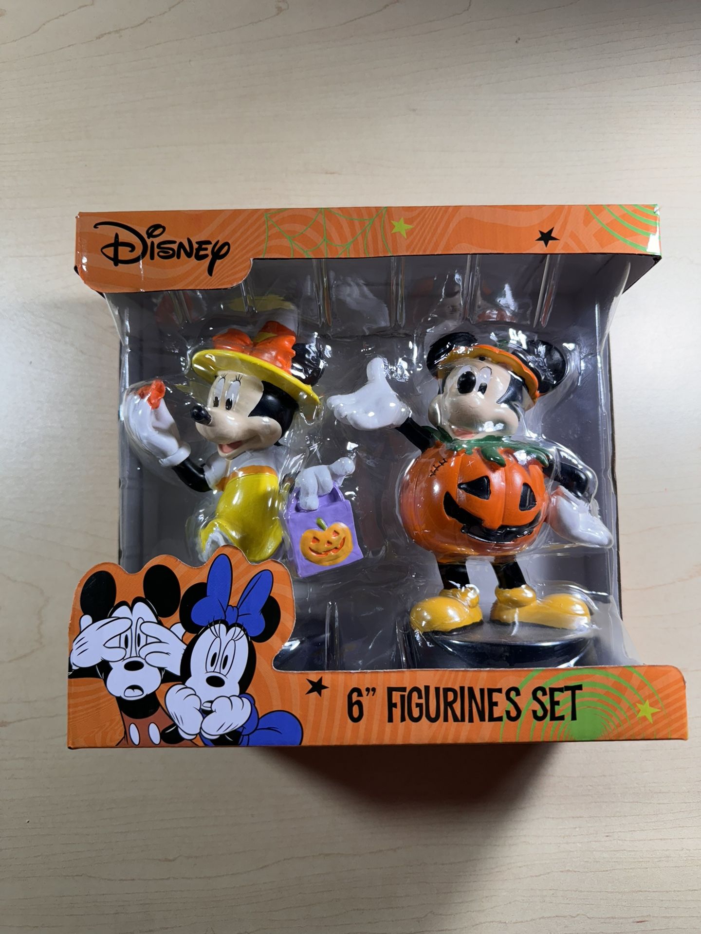Disney Pumpkin Mickey Mouse & Candy Corn Minnie 6 In Halloween Figurine Set NEW