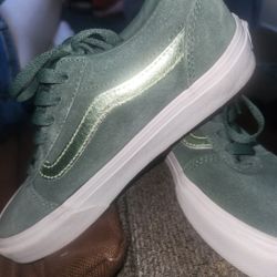 Metallic Suede Duck Green Vans 