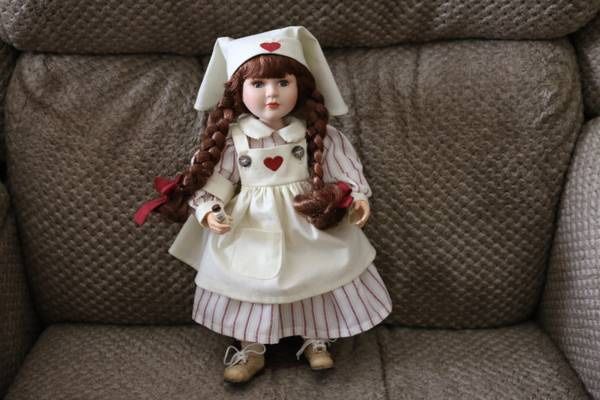 The Boyds Collection - Yesterday\'s Child Doll - Nurse Catherine