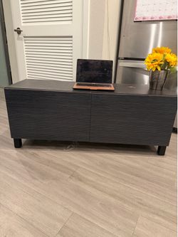 Floor tv stand