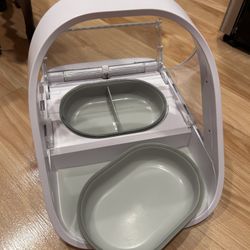 FOUR used Surefeed microchip pet feeders