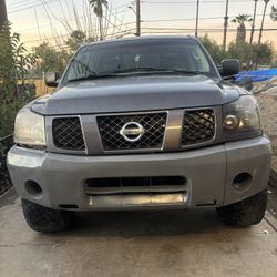 Nissan Titan 