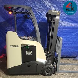 2016 Crown Electric Stand-Up Forklift RC5535-30 With New Battery - 12