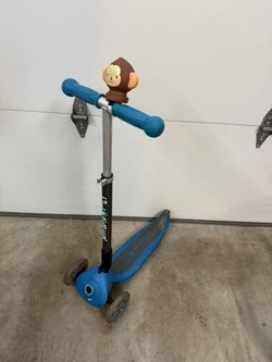 Blobbed Scooter With Light Up Wheels