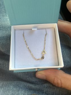 10k Gold Bracelet (6inches )