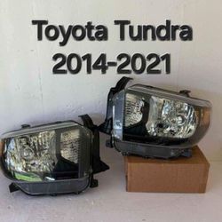 Toyota Tundra 2014-2021 Headlights 