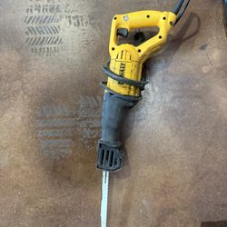 Dewalt Saw