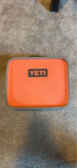 Yeti lunch box