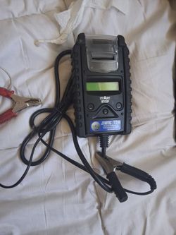 Digital battery tester