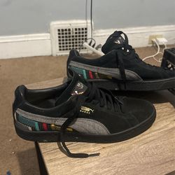 Exclusive Pumas Size9 25$$