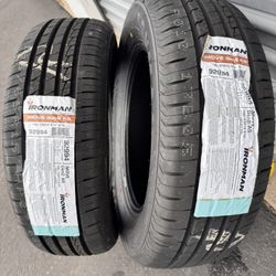 Pair (2) 195 65 15 all season tires 