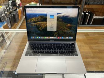 Macbook Pro 13 inch 2018 Four Thunderbolt 3 Ports Touch Bar core i7 8GB RAM 1TB SSD