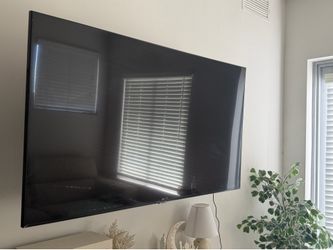 Samsung 55-inch 4K UHD Smart TV+ wall mount if you’re interested