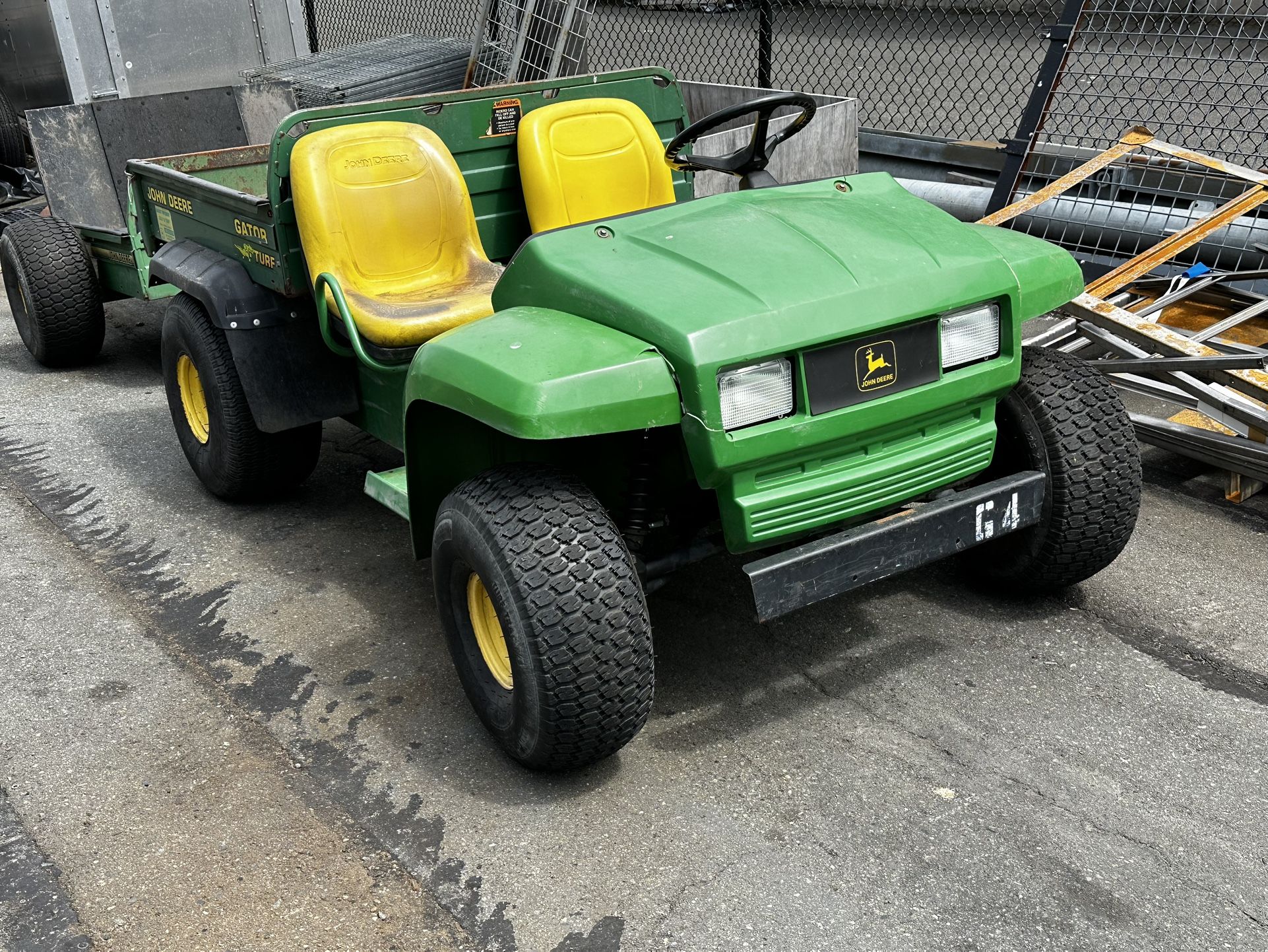 John Deere Gator And trailer