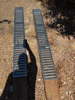 Metal Loading Ramps – Set of 2